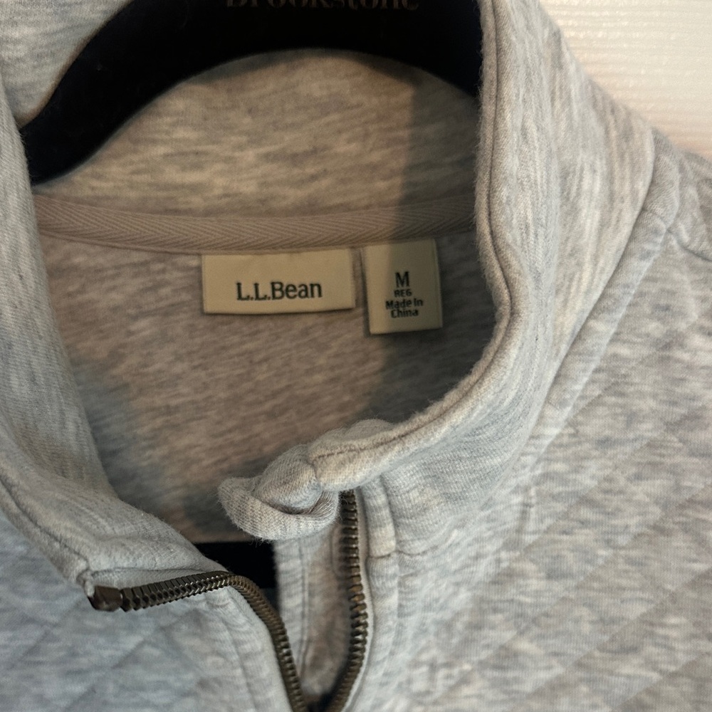 L.L. Bean Light Gray Women’s quarter Zip quilted pullover - Picture 2 of 4